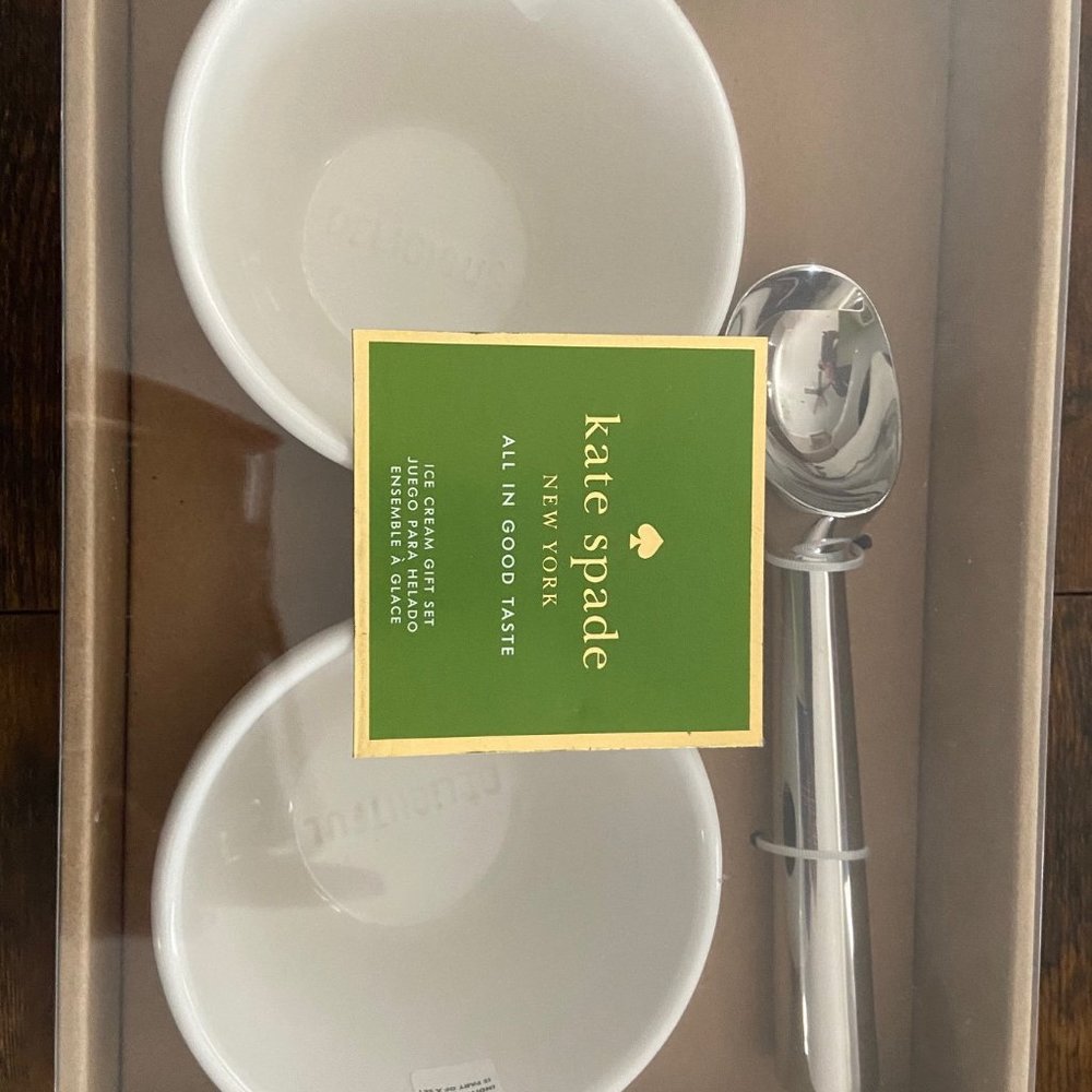 Kate Spade Ice Cream Set in Deco Dot